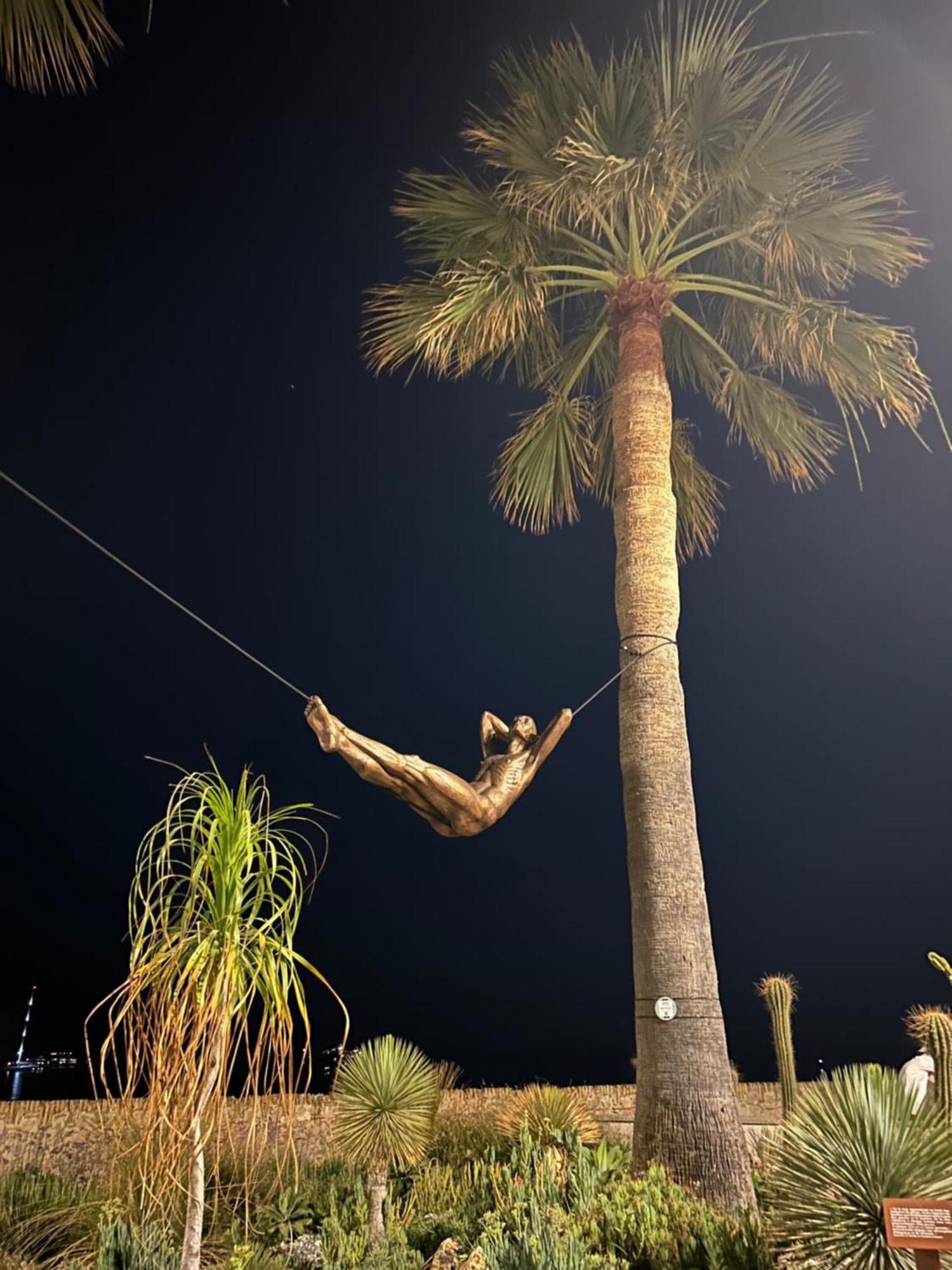Seaside Serenity - - Beachfront - Antibes